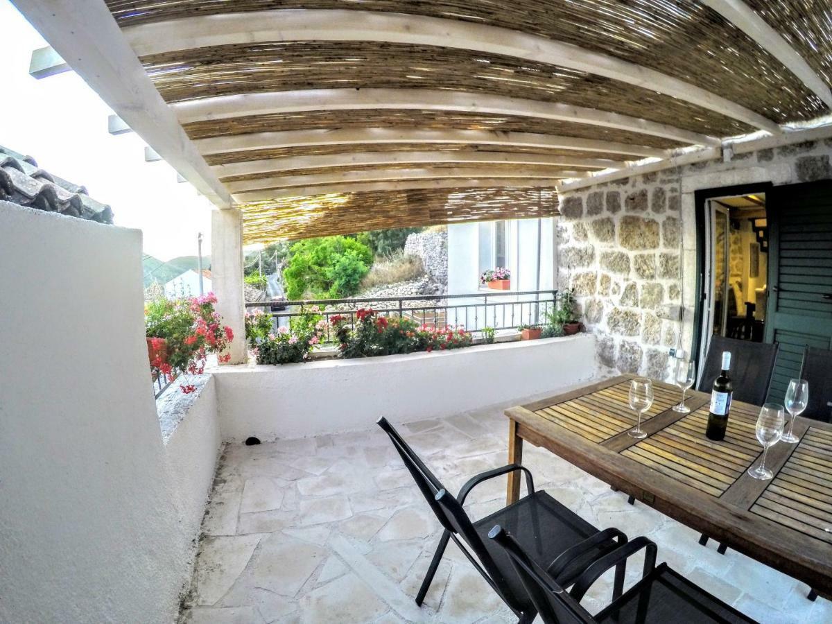 Apartment Lilly Babino Polje Екстер'єр фото